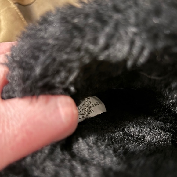 Black faux fur and suede faux laced back boots - Picture 6 of 8